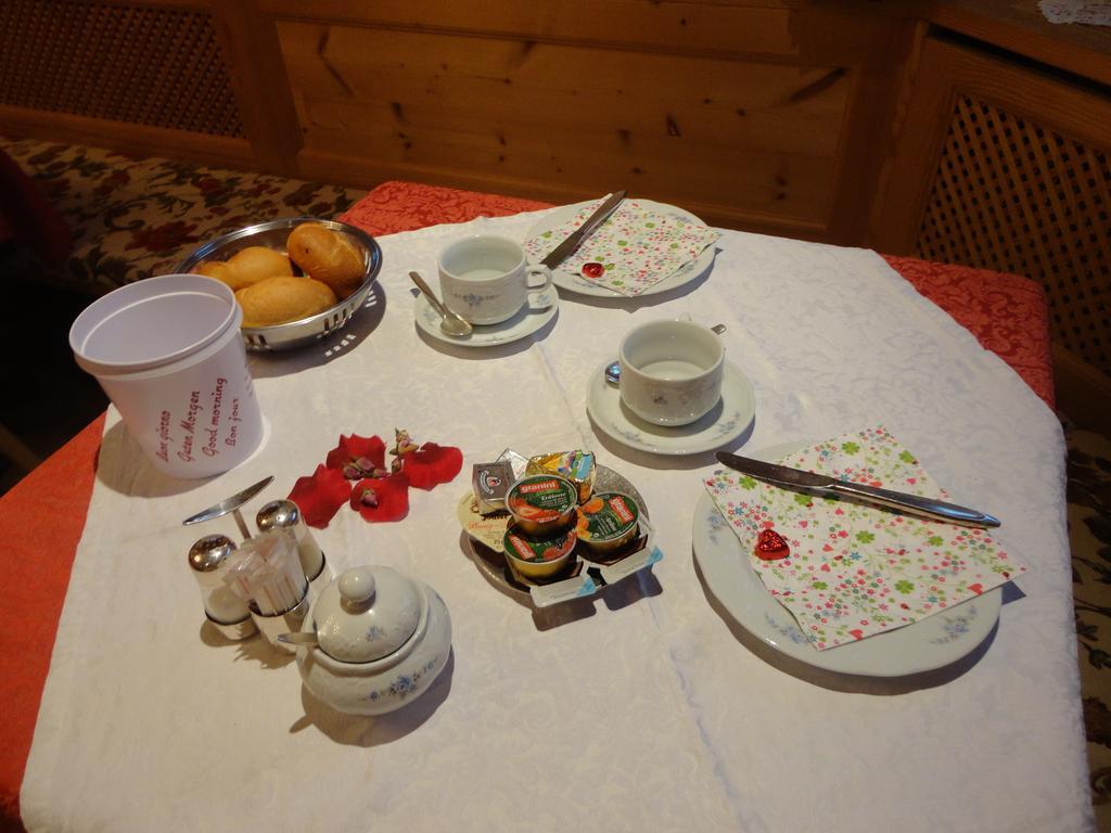 לינה וארוחת בוקר סלבה די ואל גרדנה Garni Crepaz מראה חיצוני תמונה